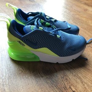 Only worn once Nike 270’s